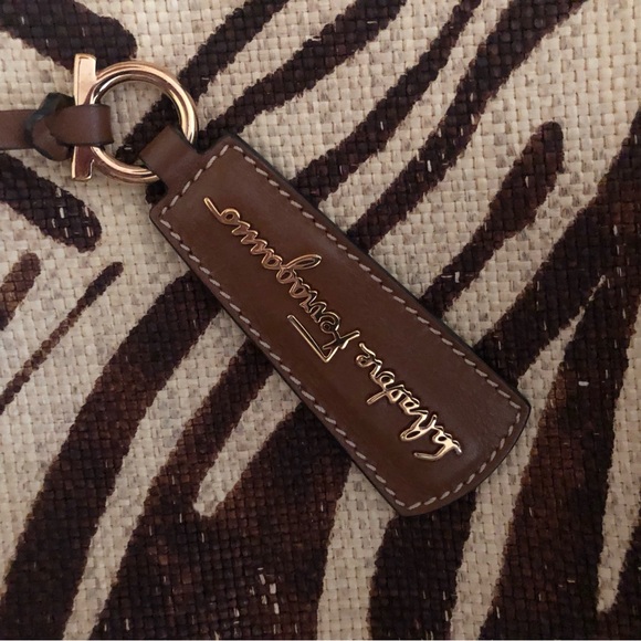 Salvatore Ferragamo cruise collection raffia bag - Picture 4 of 9